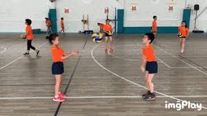 欧冠淘汰赛前瞻：巴萨客场挑战曼联,